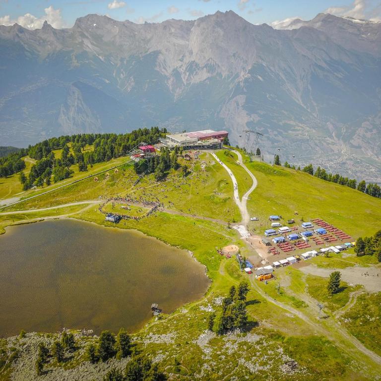 Chalet des Alpes NATURE & MOUNTAIN by Alpvision Résidences - Apartment mit Balkon - 17