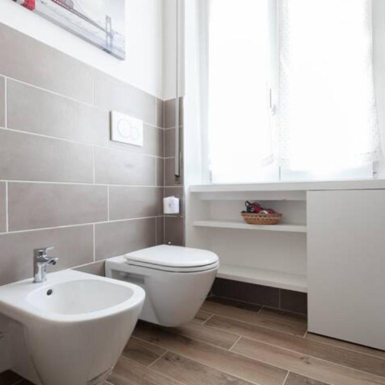 GuestHost - Piazzale Susa Bright Flat con Veranda - Appartamento con 1 Camera da Letto - 10