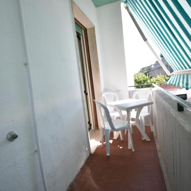 Residence On The Beach - One-Bedroom Apartment - 11