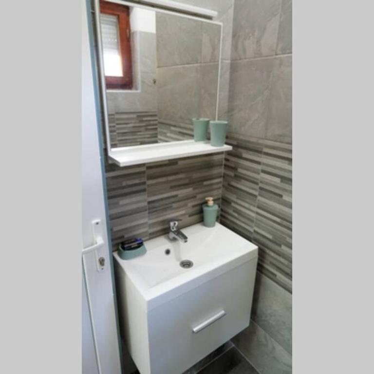 apartment HOME - Three-Bedroom Apartment - 12