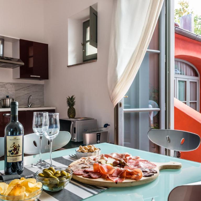 Tenuta Guinigi Antico Borgo di Matraia - Exclusive Holidays apartments & Pool - Appartamento Superior con 2 Camere da Letto e Giardino Privato - 4