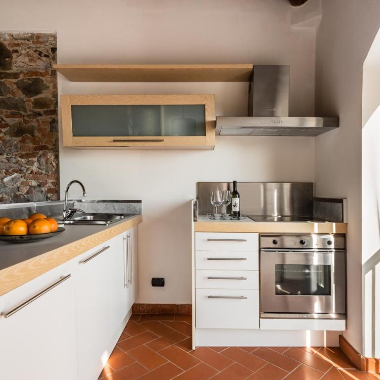 Tenuta Guinigi Antico Borgo di Matraia - Exclusive Holidays apartments & Pool - Appartamento Executive con 2 Camere da Letto, Vista, Giardino Privato e Patio - 16