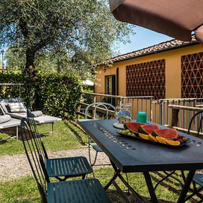 Tenuta Guinigi Antico Borgo di Matraia - Exclusive Holidays apartments & Pool - Appartamento Executive con 2 Camere da Letto, Vista, Giardino Privato e Patio - 3