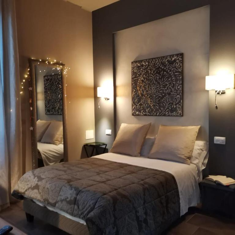 PARMA EXPRESS Traveller's Lodging front Station FS covered PARKING - Budget Double Room - 11