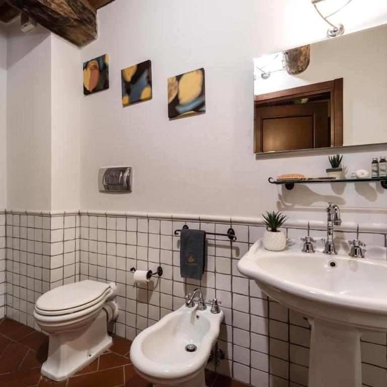Tenuta Guinigi Antico Borgo di Matraia - Exclusive Holidays apartments & Pool - Appartamento Superior con 3 Camere da Letto e Giardino Privato - 3