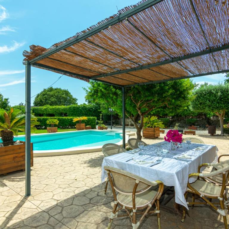 Casa con piscina a 1 km del mar y del pueblo - Villa de 3 dormitorios - 24