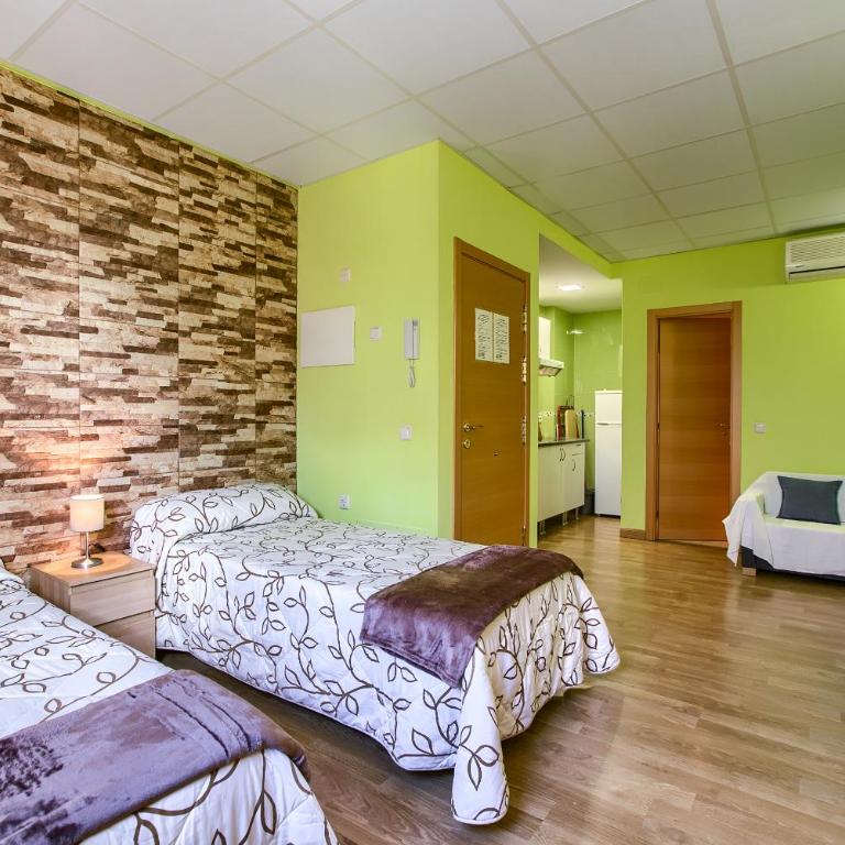 Apartamentos Barajas - Studio - 1