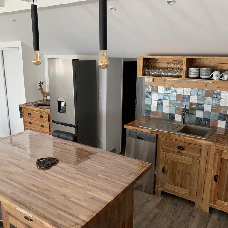 Veyrier-du-Lac ANNECY proche plage 1Garage Terrasse vue lac Climatisation - Appartement 2 Chambres - 14