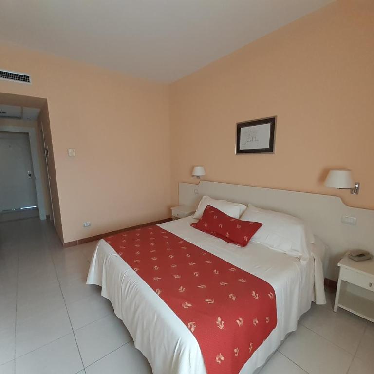 Barion Hotel & Congressi - Camera Classic Matrimoniale/Doppia con Letti Singoli - 1