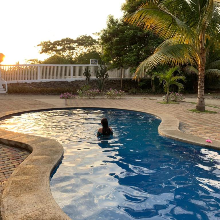 Cabaña Cangrejito Olon - Two-Bedroom House - 4