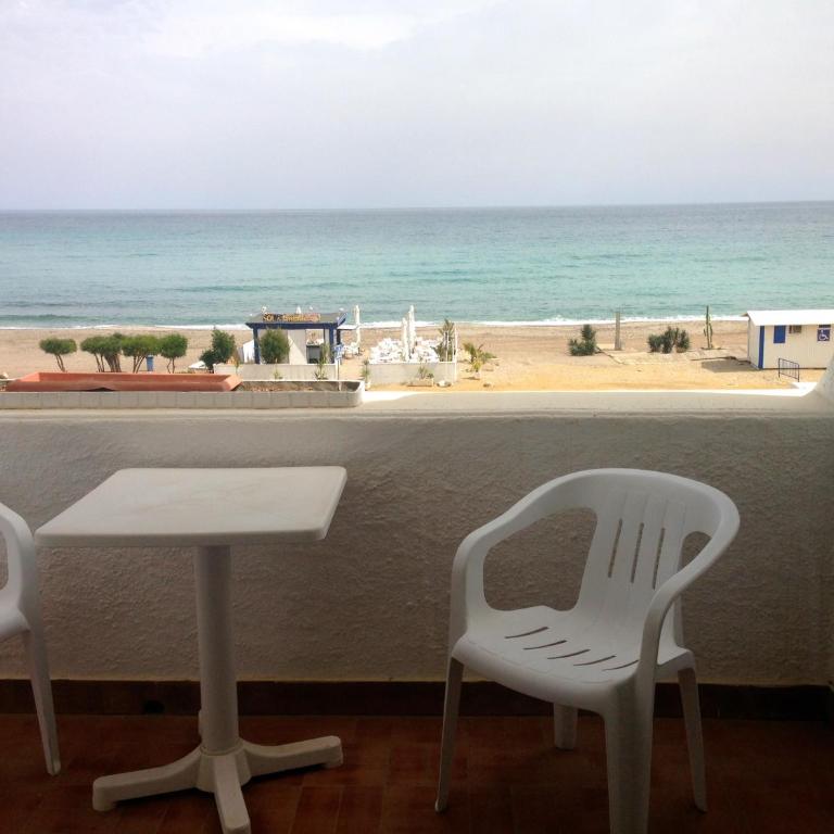 Pensión Provenzal - Double or Twin Room - 11