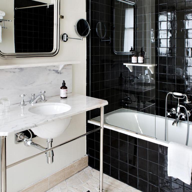 Hotel Rochechouart, Orso Hotels, a Member of Design Hotels - Suite Junior - 3