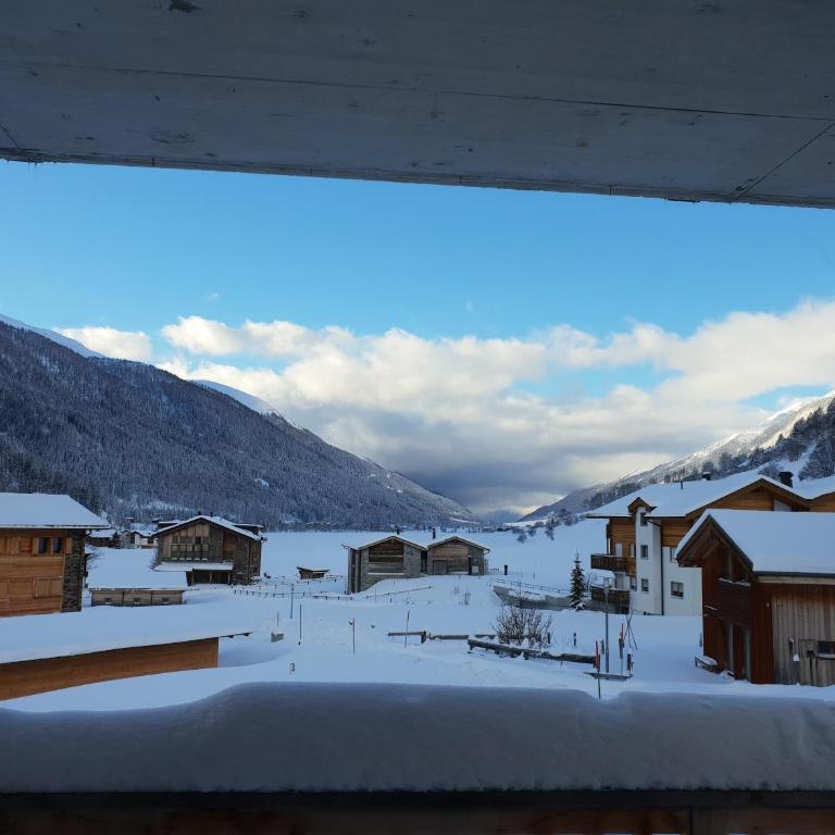 Chalet Breithorn- Perfect for Holiday with Amazing View! - Loft-Apartment B mit Whirlpool - 23
