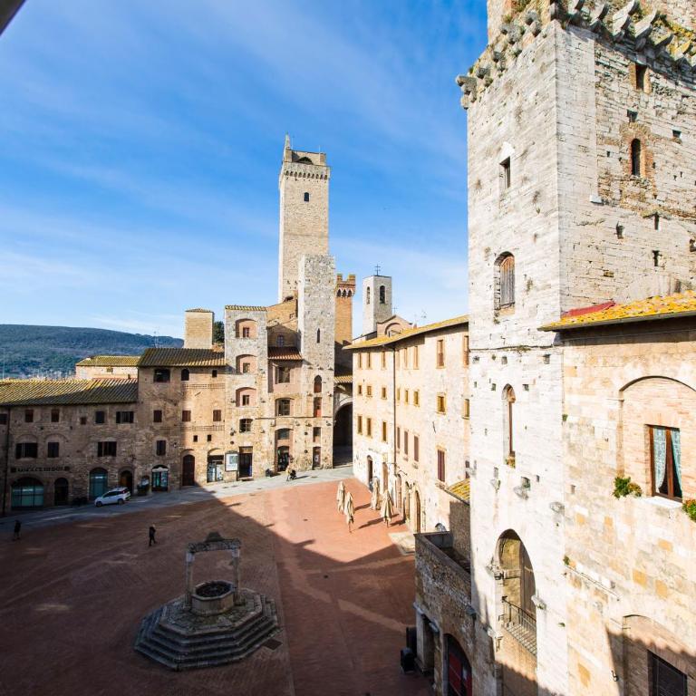 Zafferano Rooftop Terrace Tower House - Three-Bedroom Apartment - 38