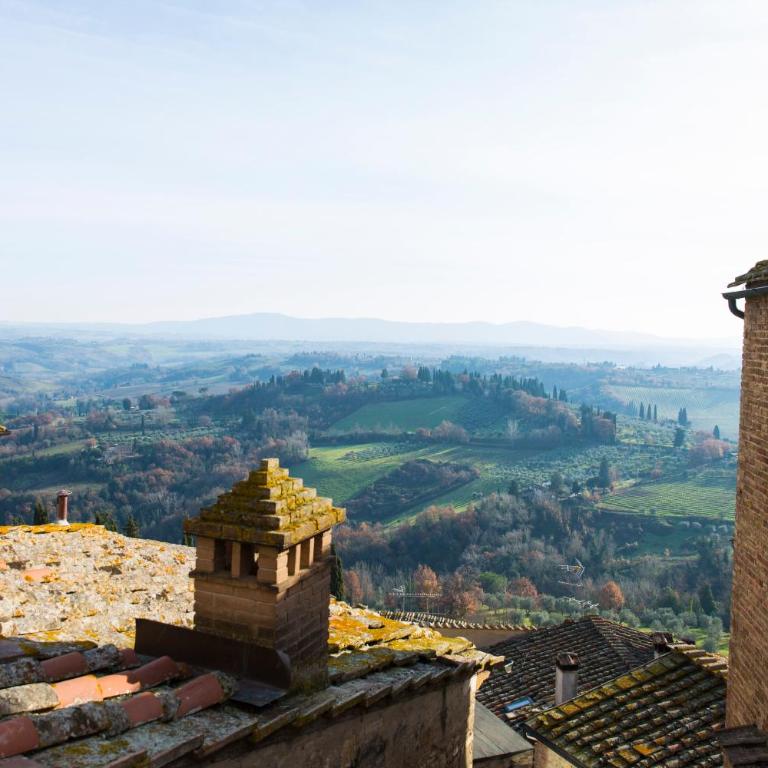 Zafferano Rooftop Terrace Tower House - Three-Bedroom Apartment - 60