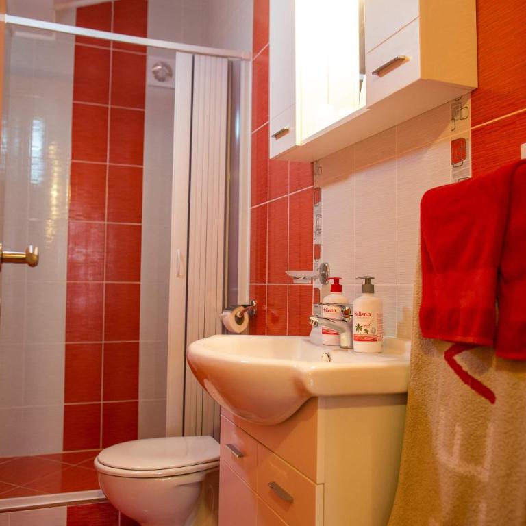 Piano apartments - One-Bedroom Apartment with Balcony - 52