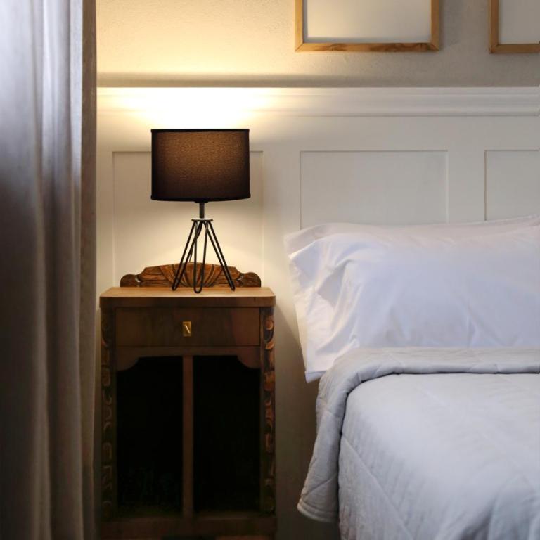 Posada Güemes BOUTIQUE - Habitación Doble Superior con vistas a la ciudad - 1 o 2 camas - 3