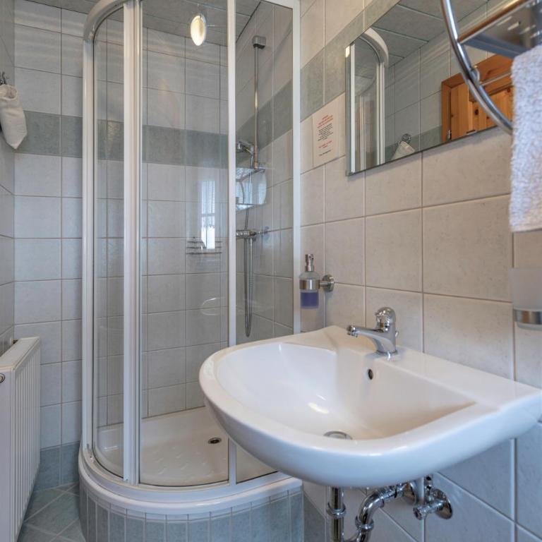 Pension Bauernhof Baumgartner Stanahof - Standard Doppelzimmer - 4