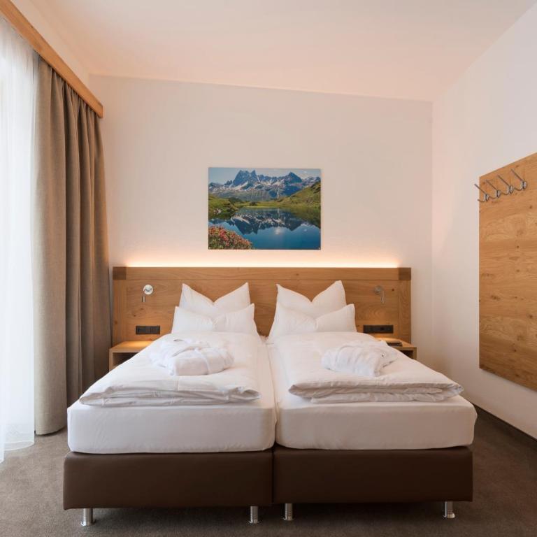Anthony's Peaks & Pillows - Apartment mit 3 Schlafzimmern - 3