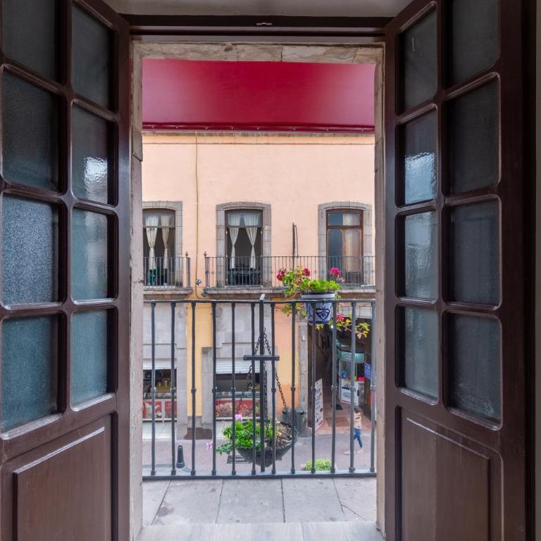 Hotel Hidalgo - Triple Room with Balcony - 3