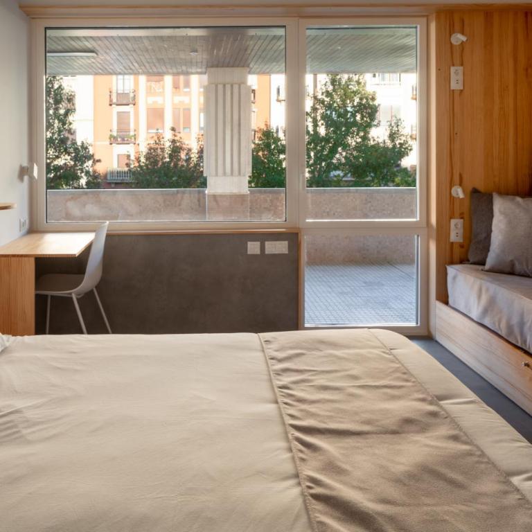 Cristina Enea Rooms - Habitación Familiar con vistas a la ciudad - 5