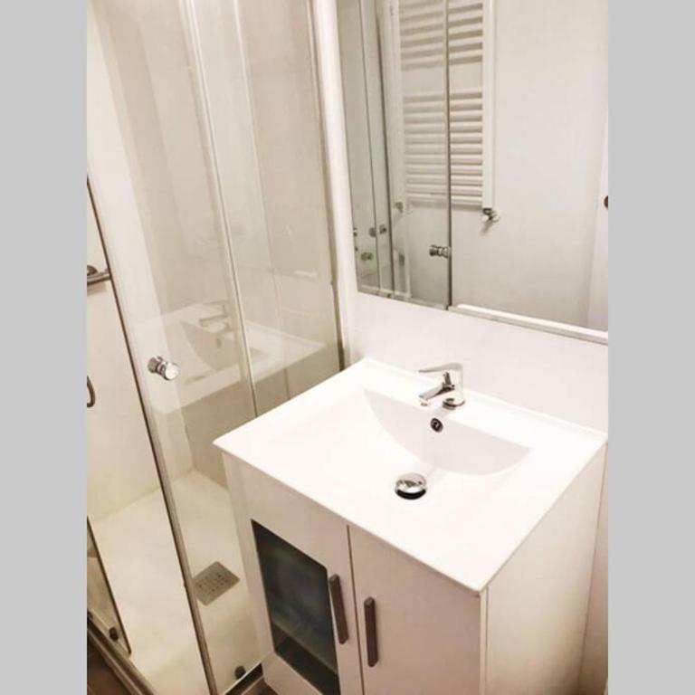 Alojamiento Entero Junto Ifema y Aeropuerto - Apartamento de 2 dormitorios - 12