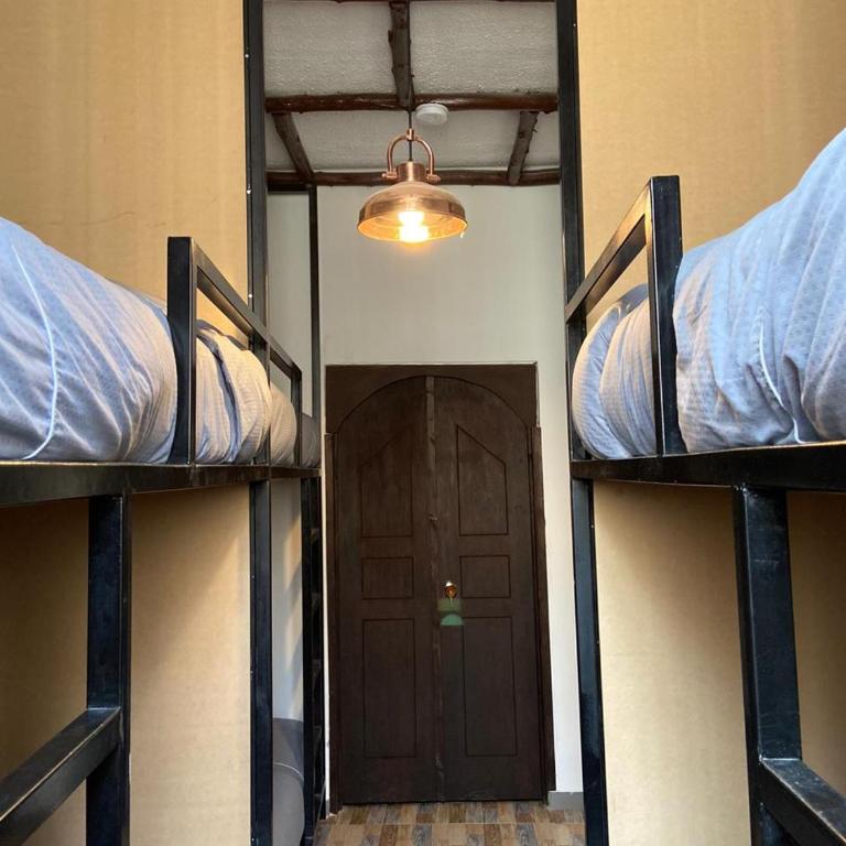 La Casa De Las Plazas - Cama Individual en dormitorio compartido de 6 camas - 10