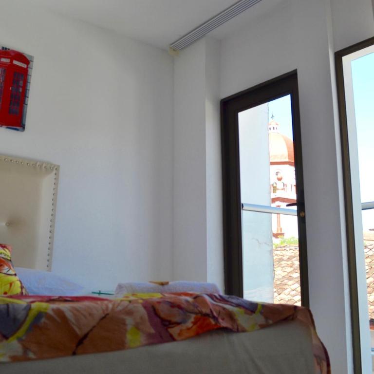 Hotel San Fernandos Plaza - Habitación Doble Deluxe con balcón - 5