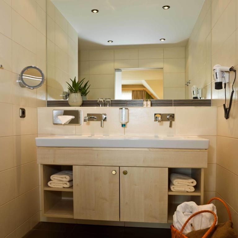 Ortner's Resort - Deluxe Doppelzimmer mit Dusche - 1