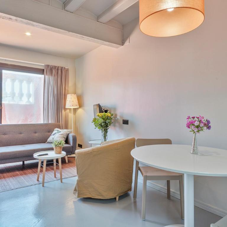 My Address in Plaza Real - Three-Bedroom Apartment - 5