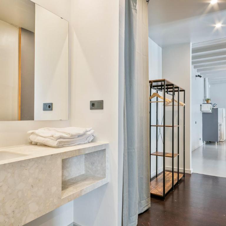 My Address in Plaza Real - Two-Bedroom Apartment (4 Adults) - 6