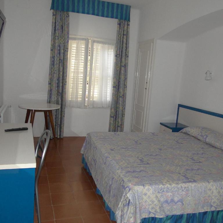 Hotel La Torre - Habitación Doble Económica - 2