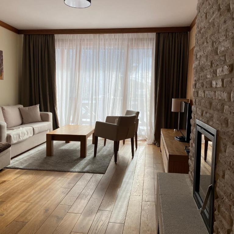 LUX apartman B432 Aparthotel Vučko Jahorina - private host - Apartment with Mountain View - 2