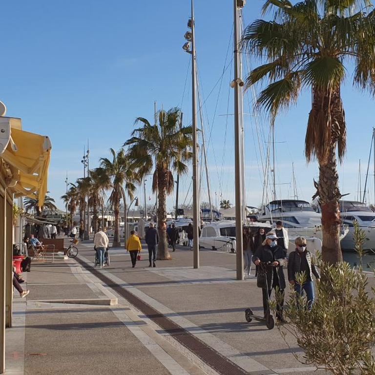 Grande villa indépendante proche plage et commerces grande motte - Villa - Côté Plage - 19