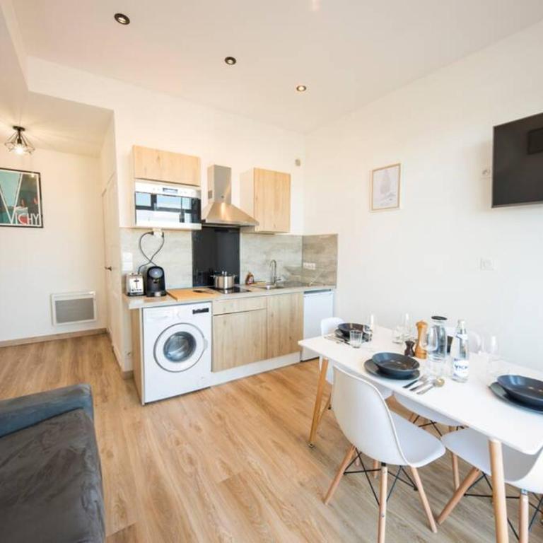 LE SEQUOIA Appart' pour 4 au Cœur de ville VICHY - Apartment mit 1 Schlafzimmer - 15