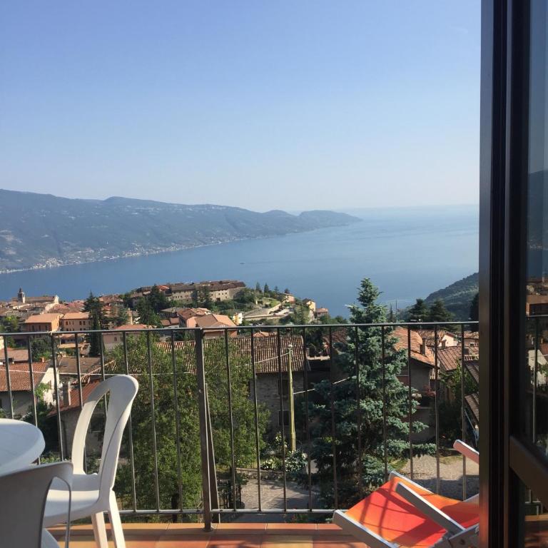 Appartamento Francesco by Theater Home - Appartamento con Vista Lago - 1