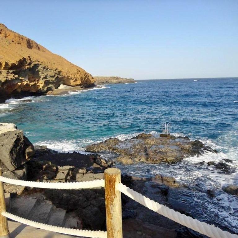 EL CHAPARRAL Studio-appartement with fantastic pool- view and STRONG WIFI - Apartamento con terraza - 26