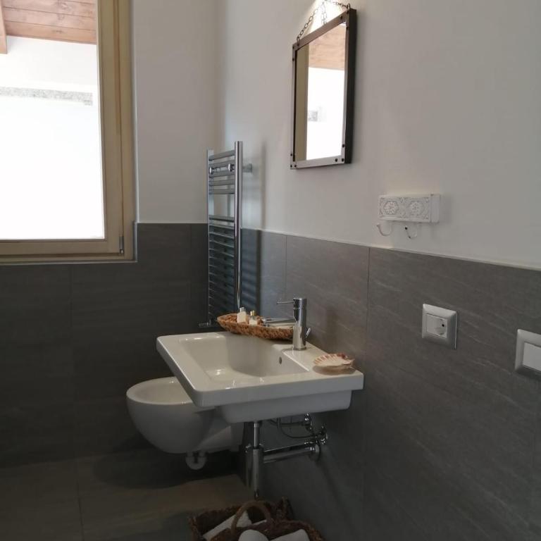 Bellagio Holiday Home - Two-Bedroom Apartment - 41