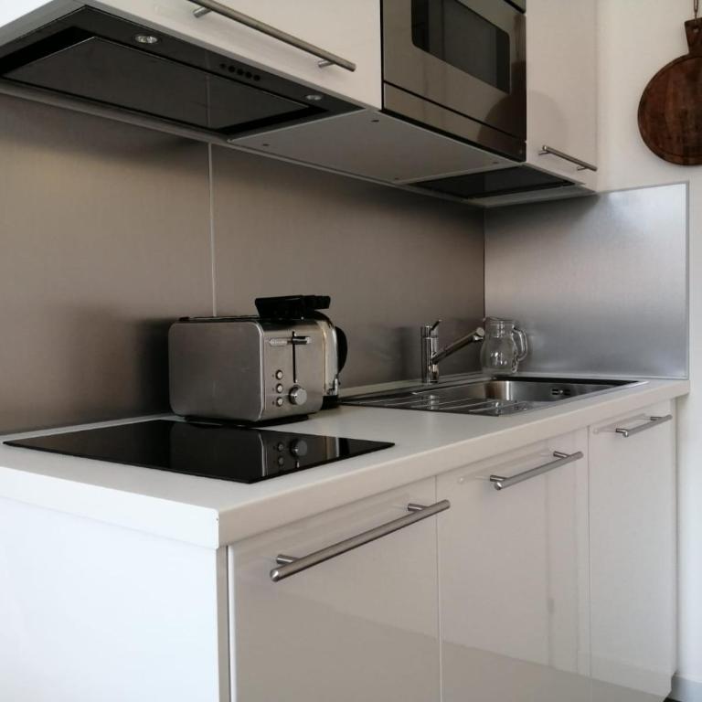 Bellagio Holiday Home - Two-Bedroom Apartment - 82