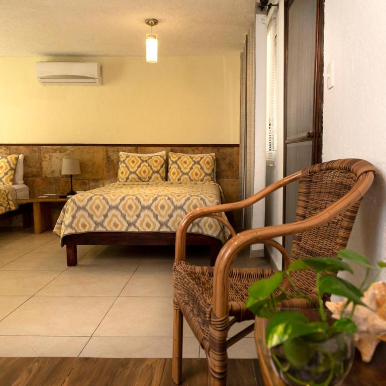 Hotel Amar Inn - Double Room with Two Double Beds - Ground Floor - 1