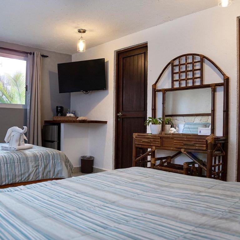 Hotel Amar Inn - Double Room with Two Double Beds - Ground Floor - 19