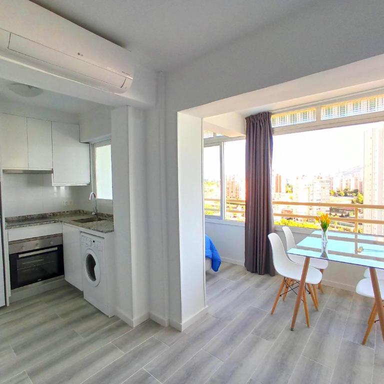 Pintor Sorolla Beach by Agencia Poniente - Apartment with Sea View - 11