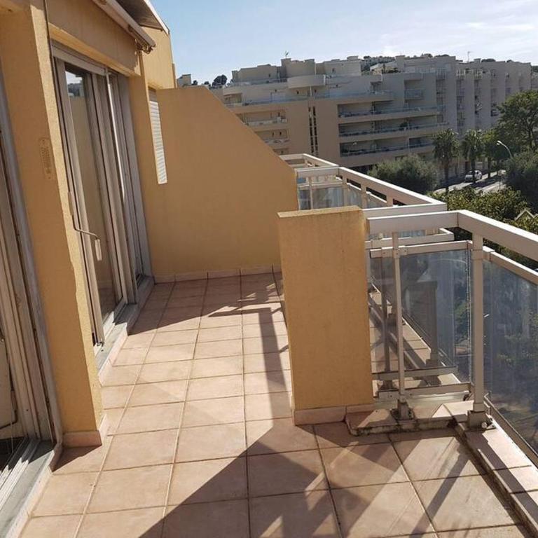 Appartement deux pièces , climatisé, terrase, Cavalaire - Apartamento de 1 dormitorio - 20