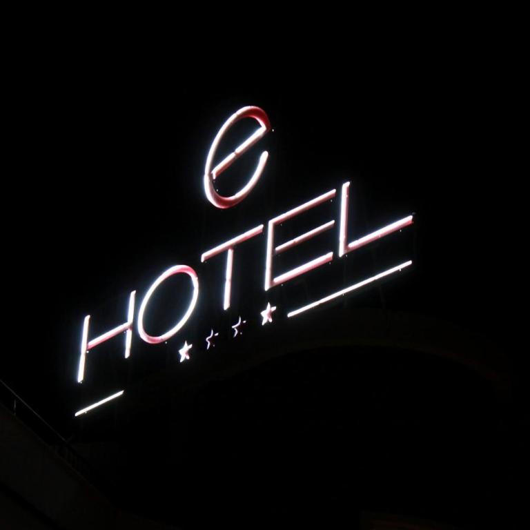 E' Hotel - Camera Tripla - 2