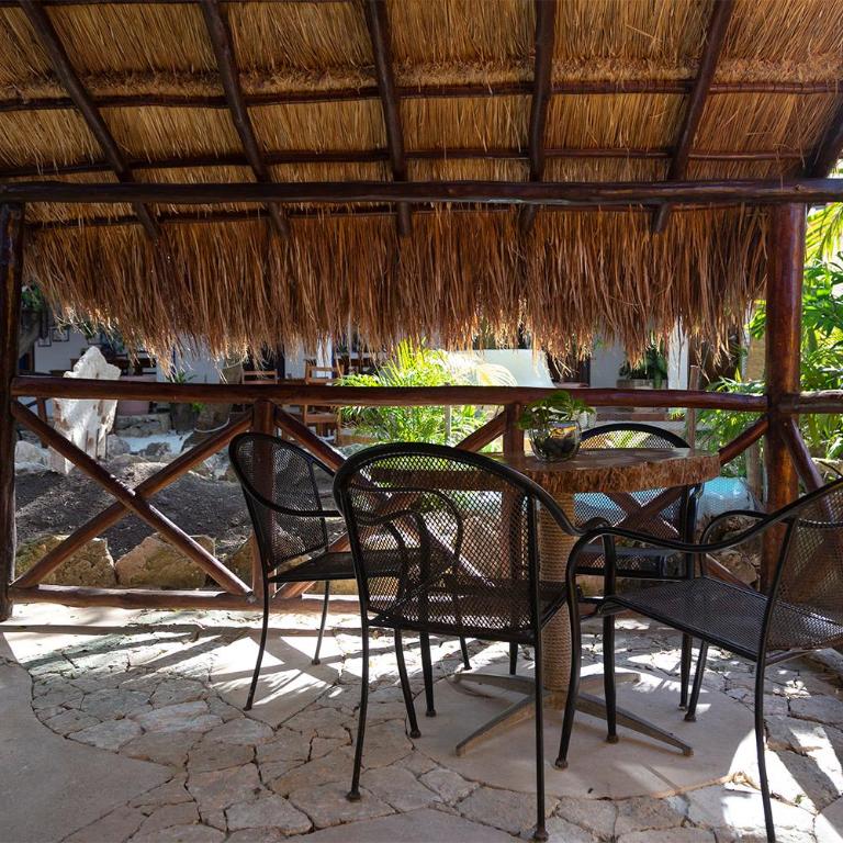 Hotel Amar Inn - Bungalow with Garden View - 13