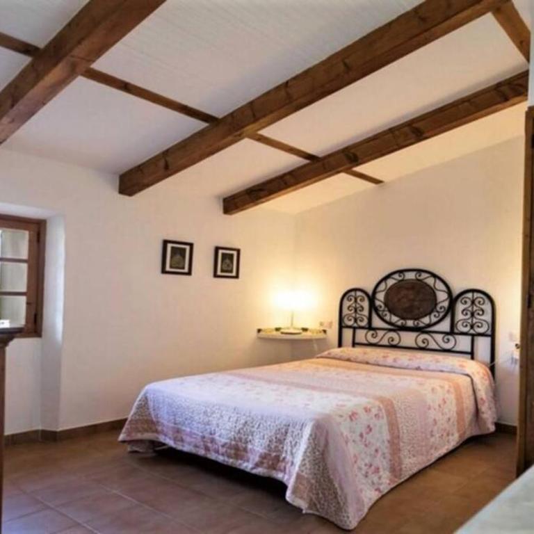 Villa Nord - Typical Majorcan Villa, private pool, bbq, mediterranean garden, petfriendly - Villa - 11