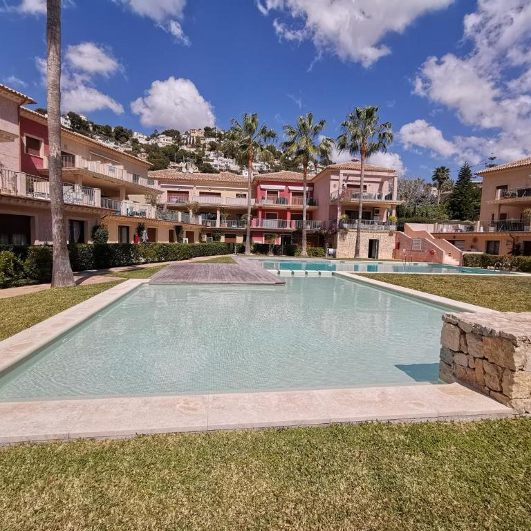 Beautiful penthouse with 3 pools, indoor heated pool, sauna, jacuzzi - Penthouse Apartment - 18