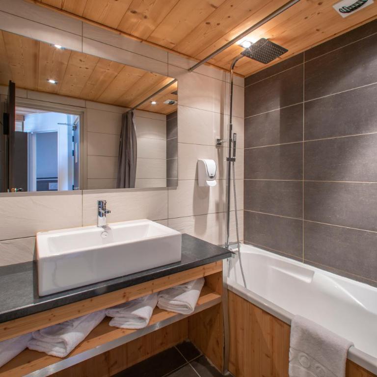 Chalet-Hôtel Les Rhodos - Suite Familiale Mont Blanc - 5