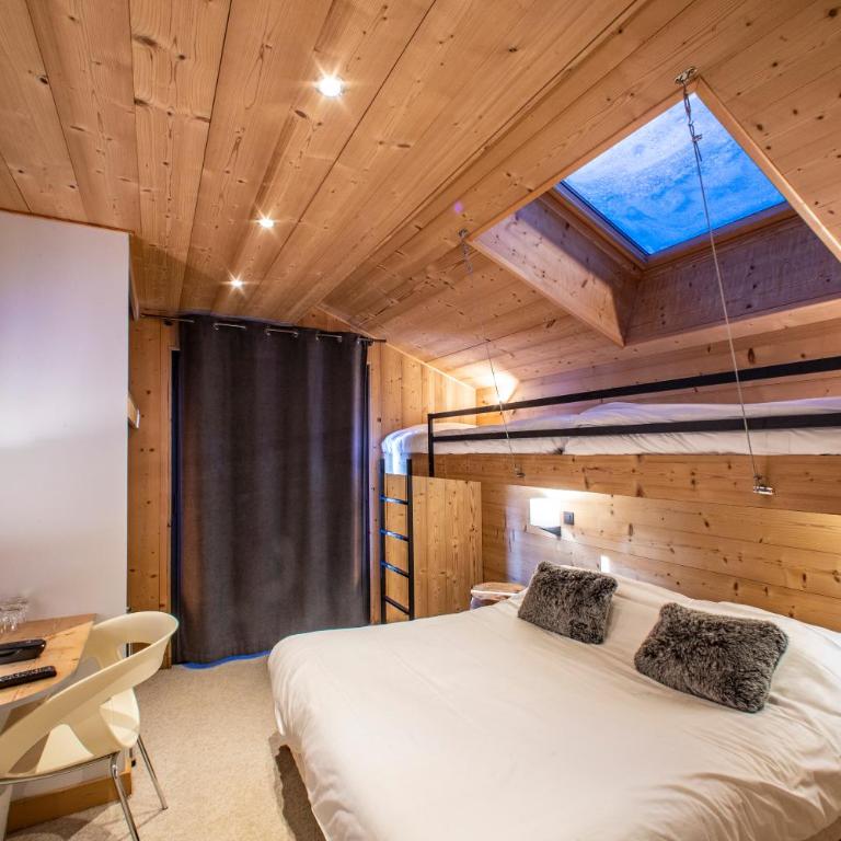 Chalet-Hôtel Les Rhodos - Chambre Quadruple Supérieure - Aravis - 1