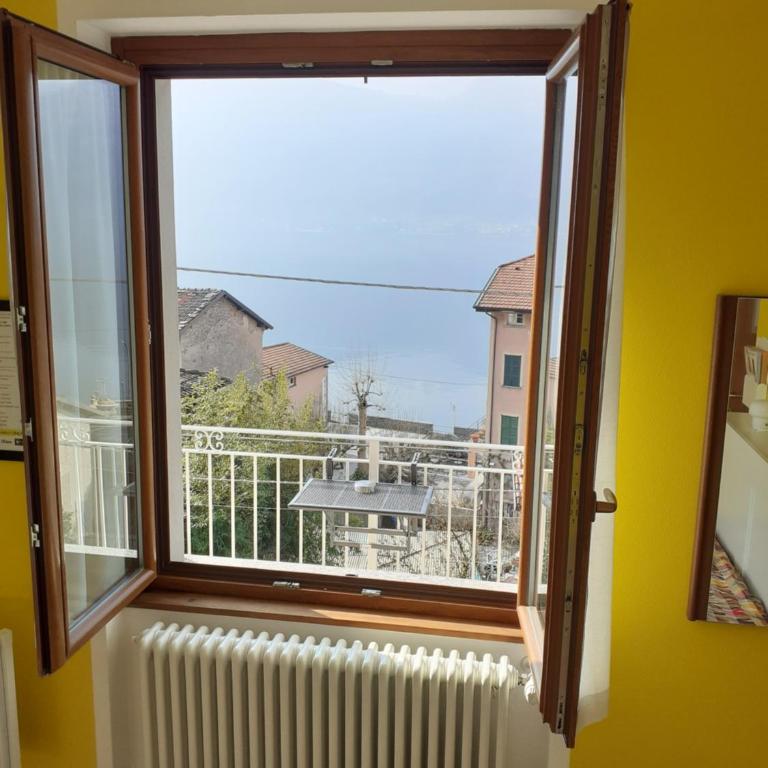 B&B-FORESTERIA Casa Della Musica Lake Como - Camera Matrimoniale con Balcone e Vista Lago - 10